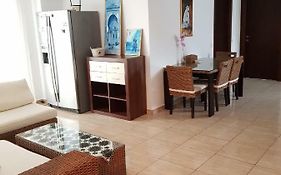 Aida'S Residence